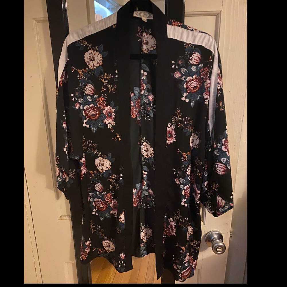 Kimono adorable over bathing suit or with jeans